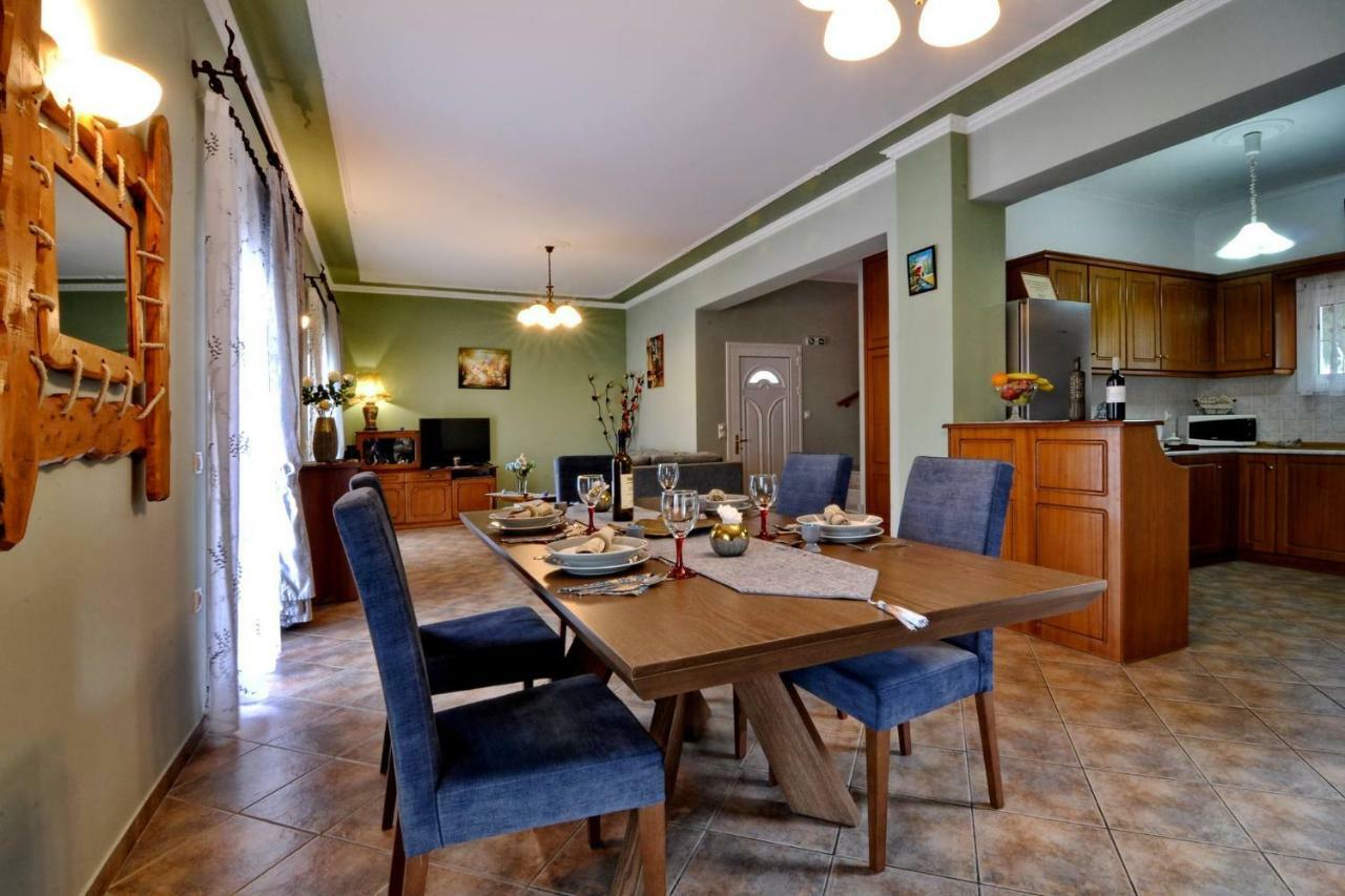 Angela Pool Apartment Agios Georgios Pagon