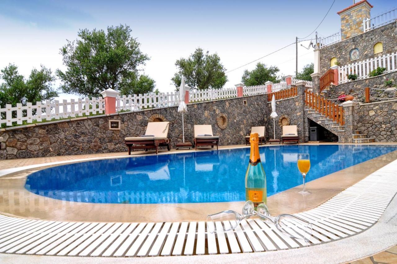 Angela Pool Agios Georgios Pagon