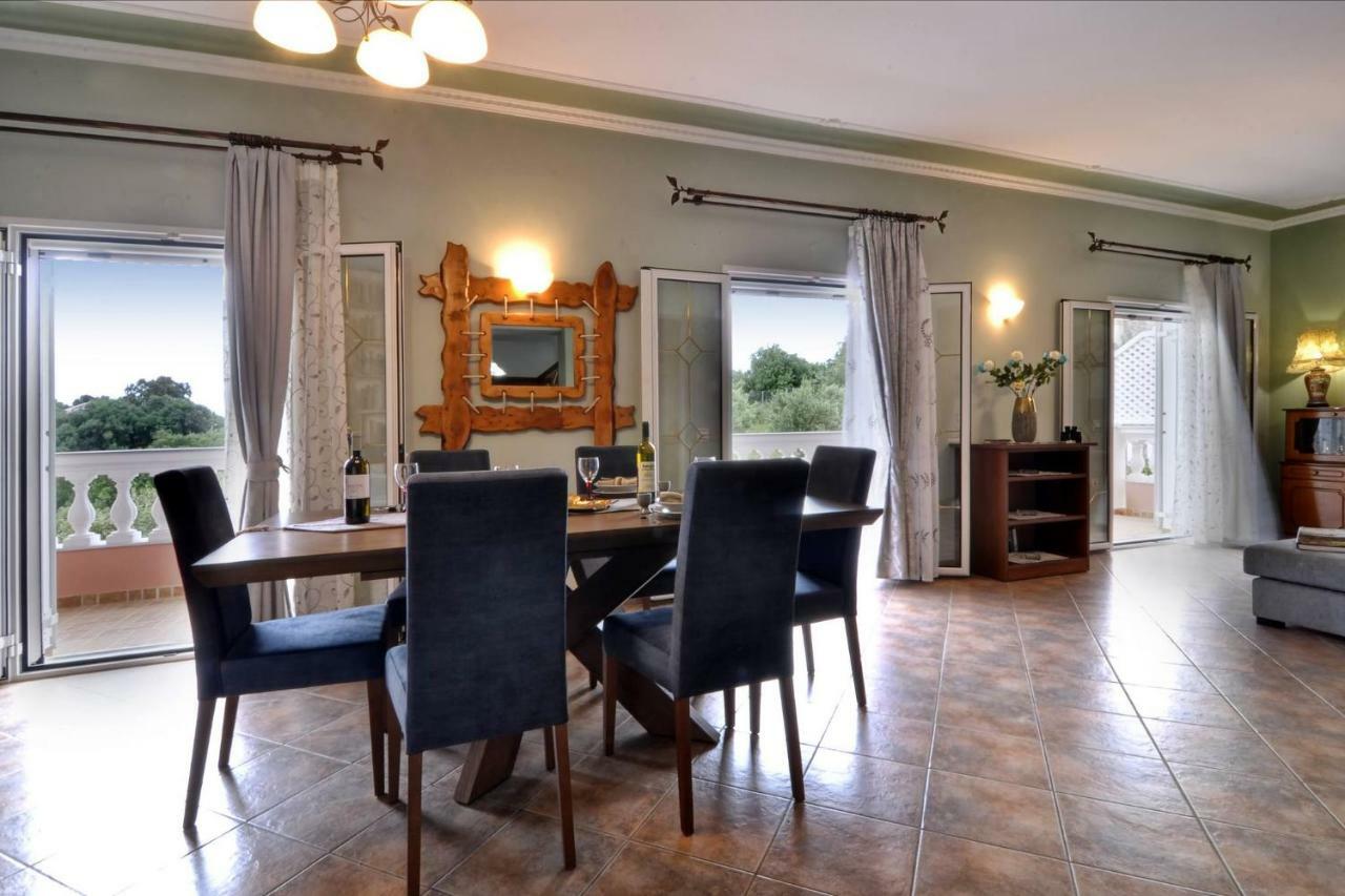 Angela Pool Apartment Agios Georgios Pagon